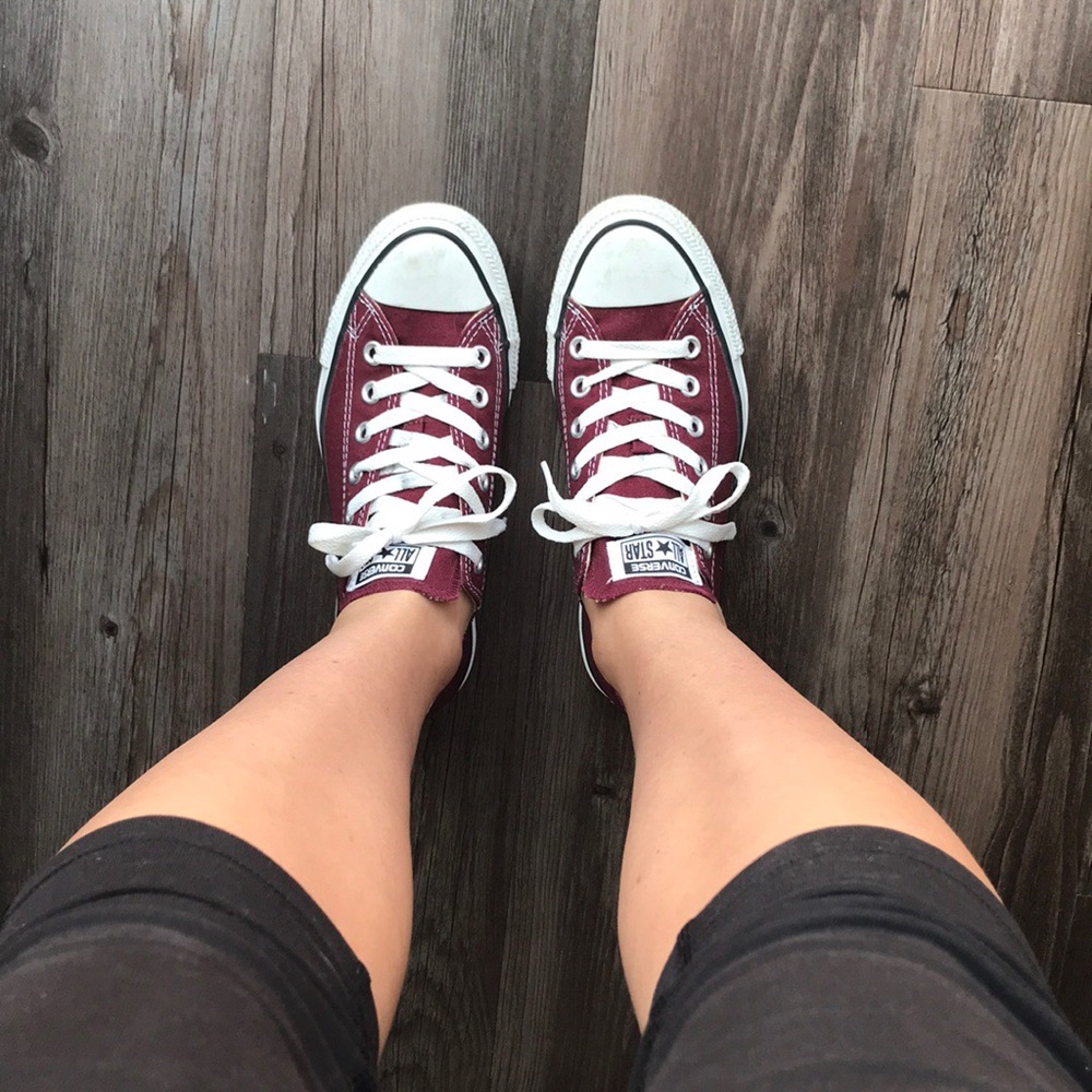 Women’s Maroon Converse